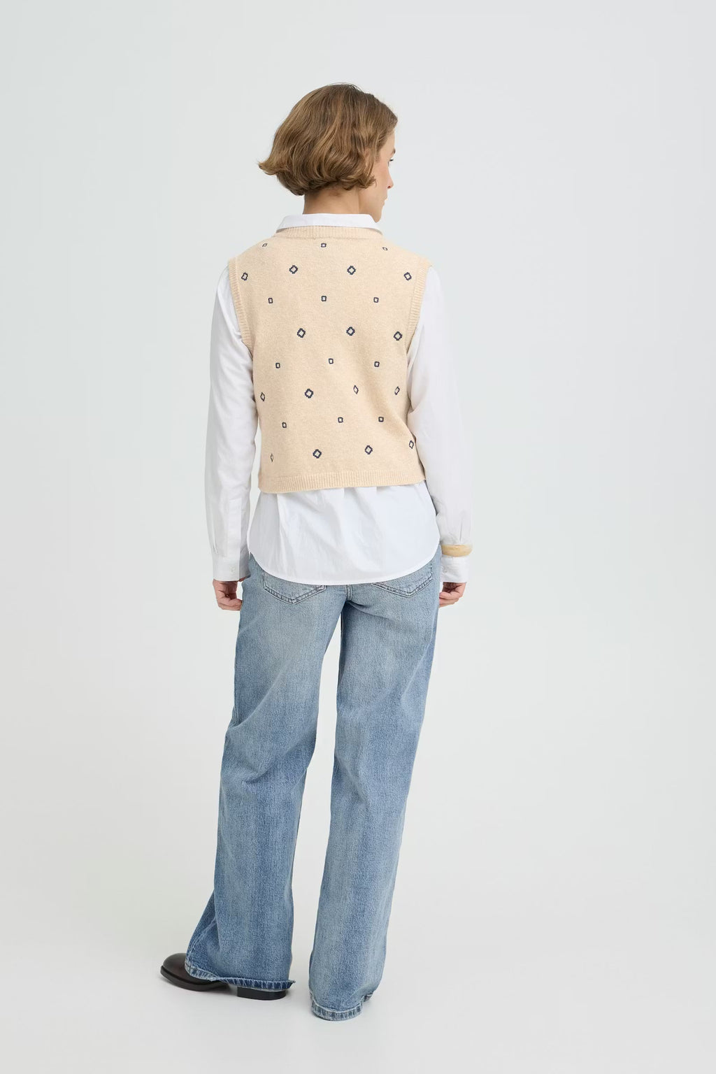 Bynadika Emb Vest
