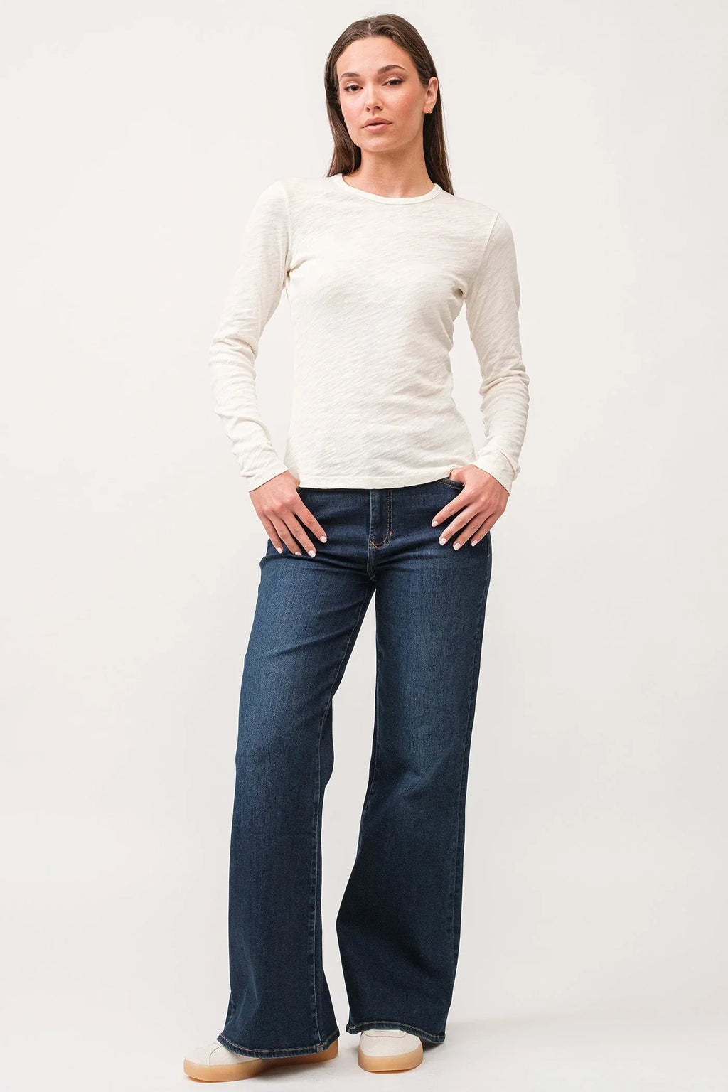 Nina Crew Neck LS